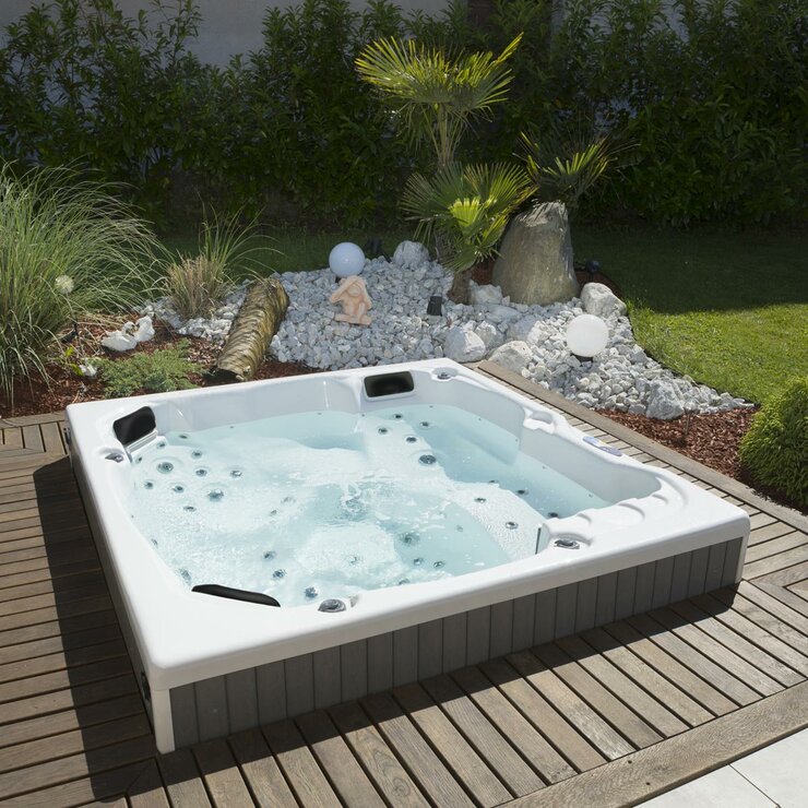 Portcril Emotion 5.2 51-Jet 5 Person Hot Tub - Delivered and Installed