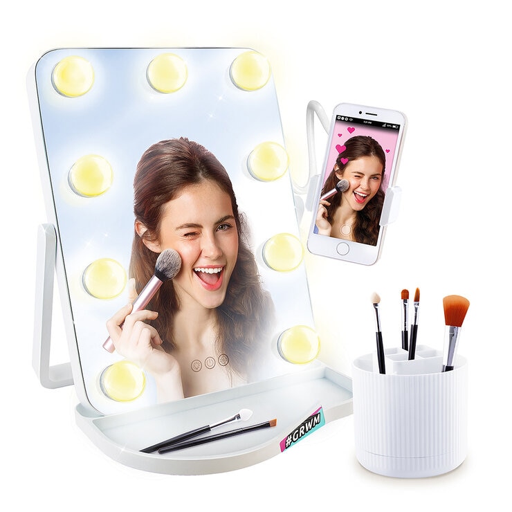 Studio Creator Hollywood Mirror Bonus Pack (14+ Years) Studio Creator Hollywood Mirror Bonus Pack (14+ Years)