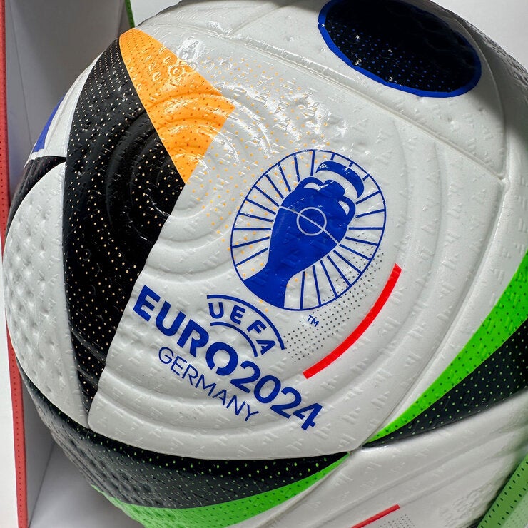 Adidas UEFA Euro 2024 Fussballliebe Pro Football Size 5 Adidas UEFA Euro 2024 Fussballliebe Pro Football Size 5