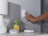 Yale IA-320 10pc Sync Smart Home Alarm with x4 Motion Sensors and x3 Window/Door Sensors