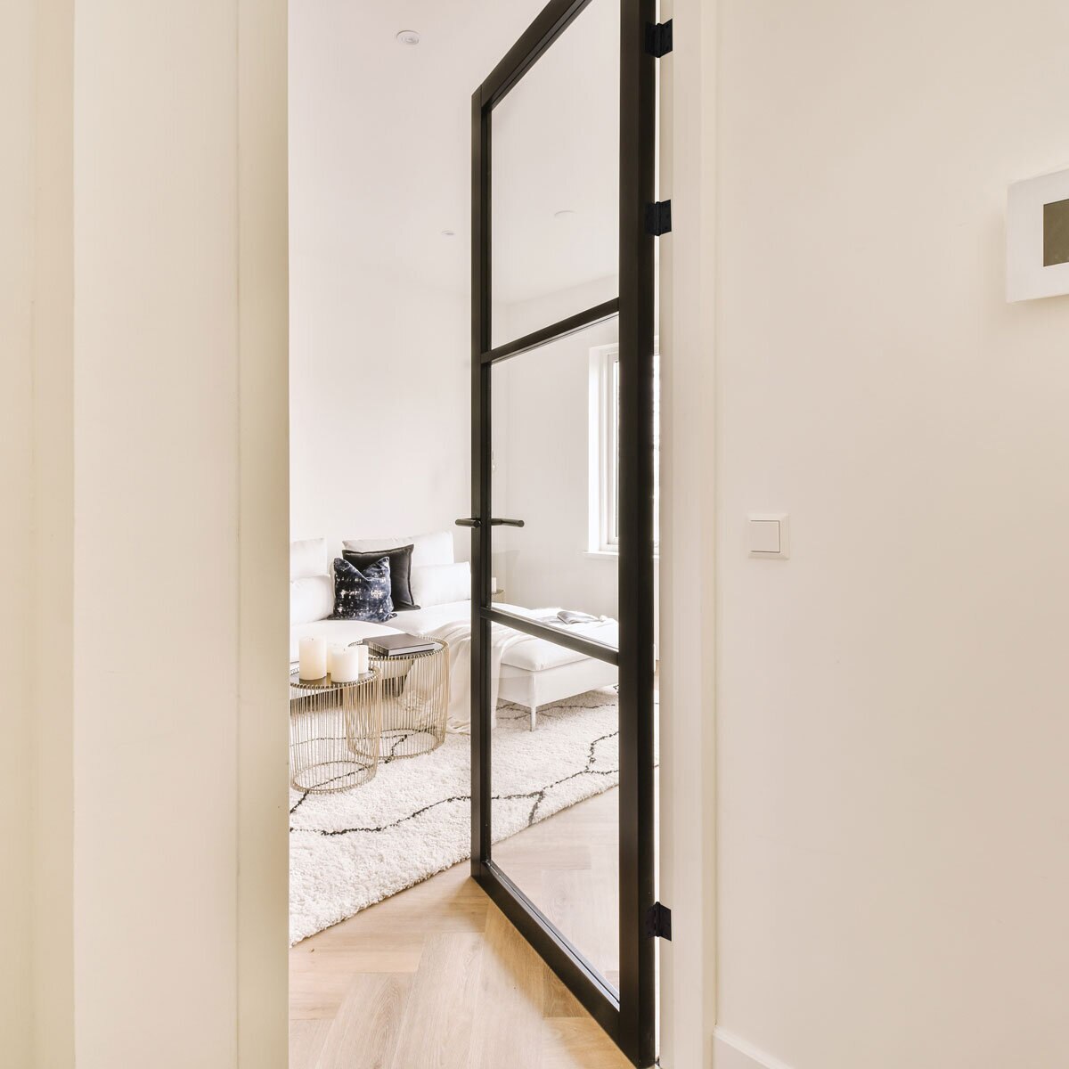 Mustang Heritage Aluminium Internal Single Door Delivery Only