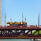Go City Chicago Explorer Pass - Big Bus Chicago Hop-On Hop-Off : 1-Day Classic Tour