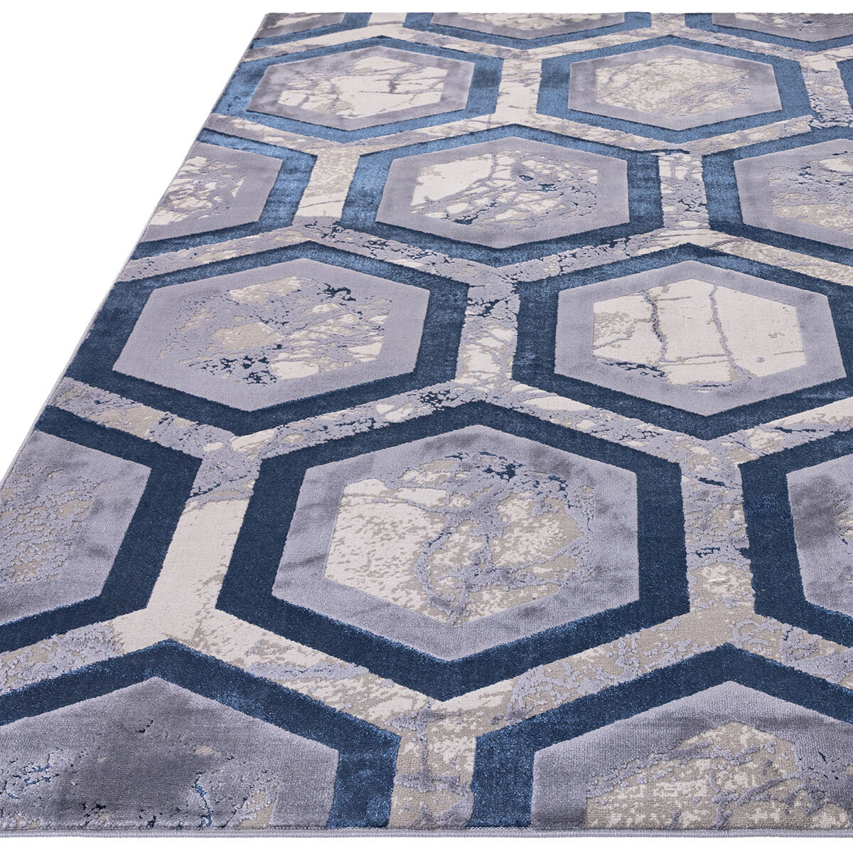 Asiatic Aurora Hexagon rug laying flat