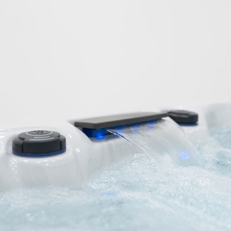 The Wellness Co Relax 6 59-Jet 7 Person Hot Tub - Delivered and Installed