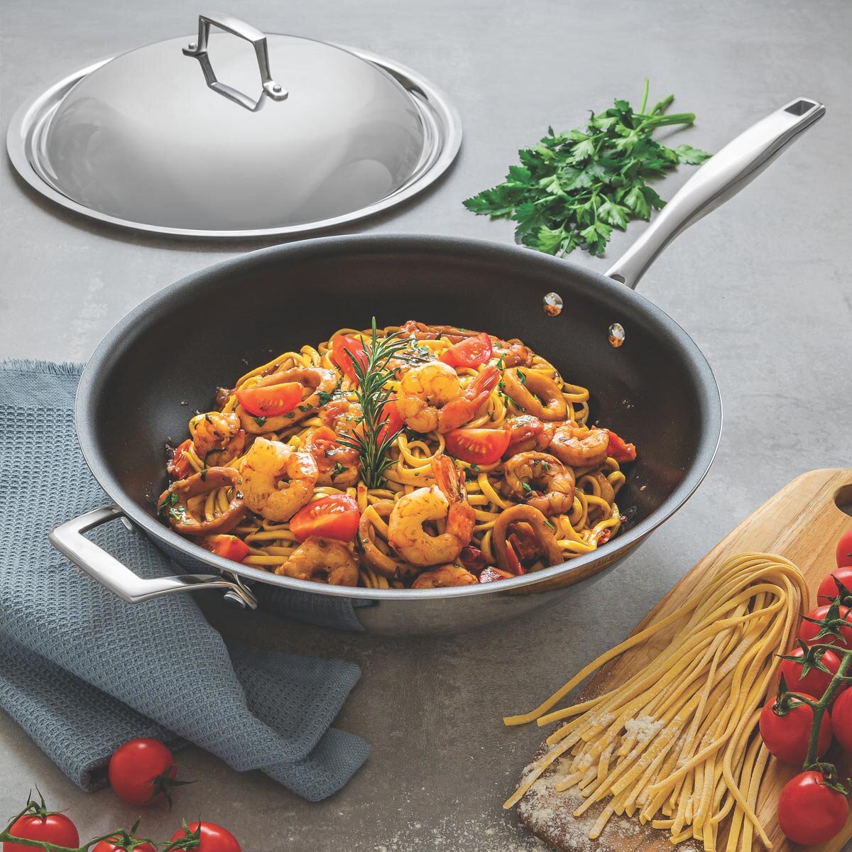 Tramontina 32cm Wok with Non-Stick