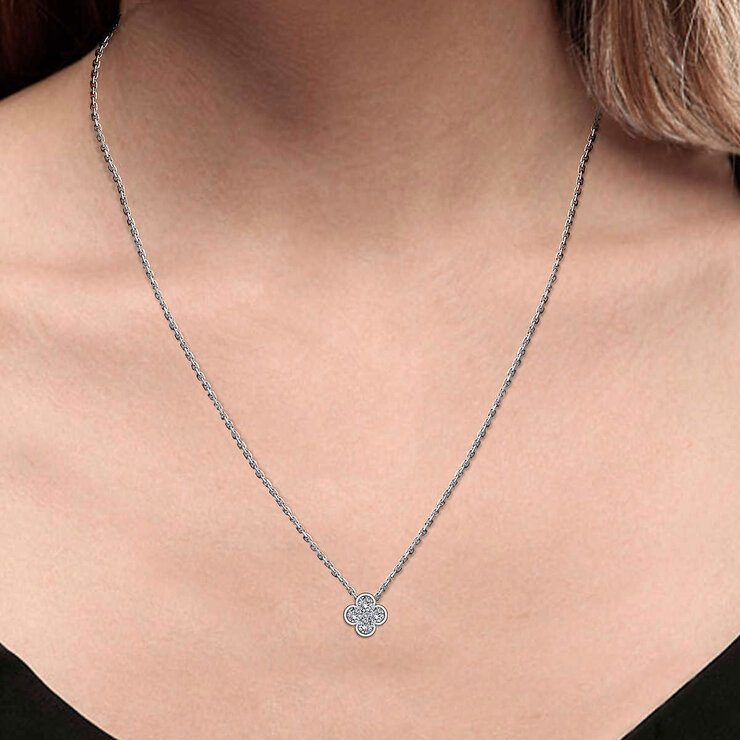 0.50ctw Round Brilliant Cut Diamond Clover Pendant 14ct White Gold