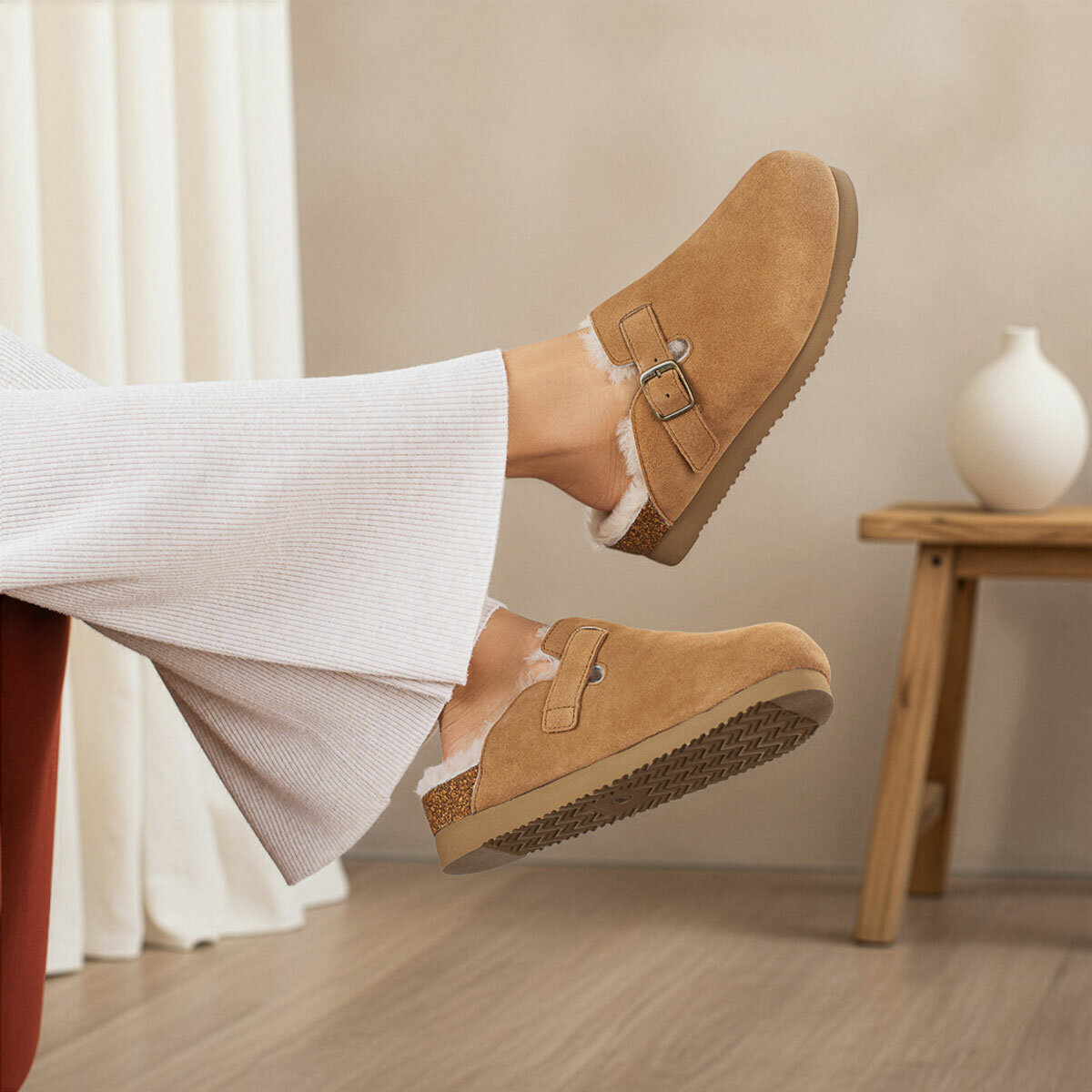 Bowron Ladies Shearling Clog Slippers