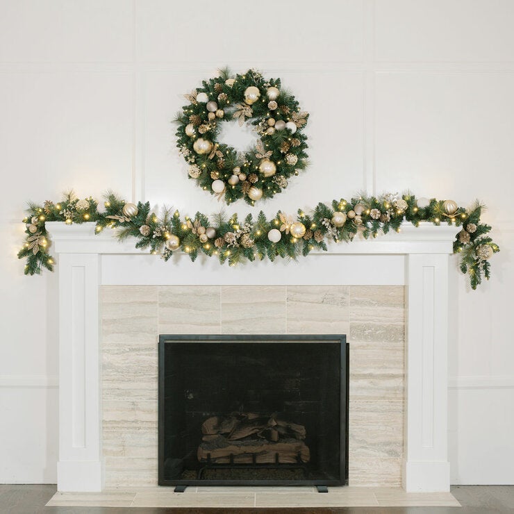 30 inch (76cm) Pre-Lit Decorated Wreath with 50 LED Lights in Metallic 30 inch (76cm) Pre-Lit Decorated Wreath with 50 LED Lights in Metallic