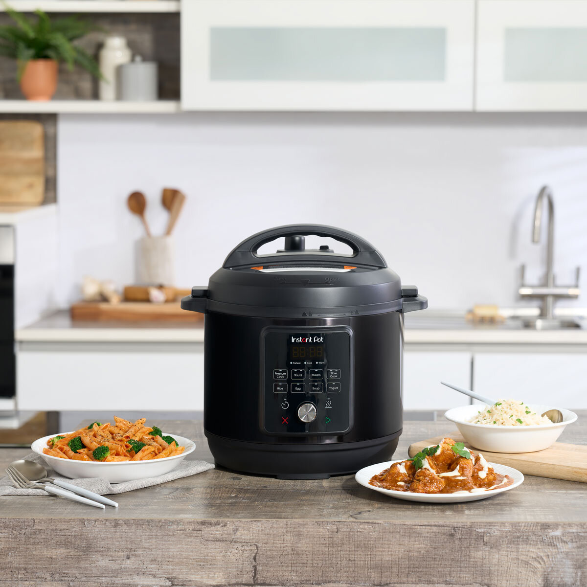 Instant Pot Duo Easy Multi-Cooker Lifestyle Image