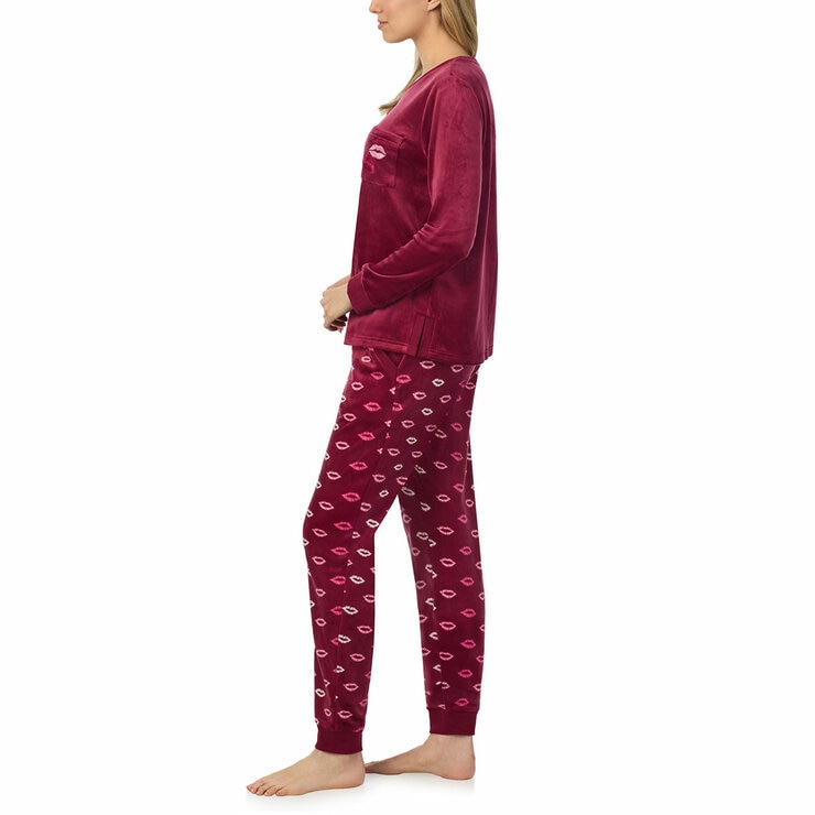 Jane & Bleecker Women's Silky Plush Pyjama Set in Burgundy Lips