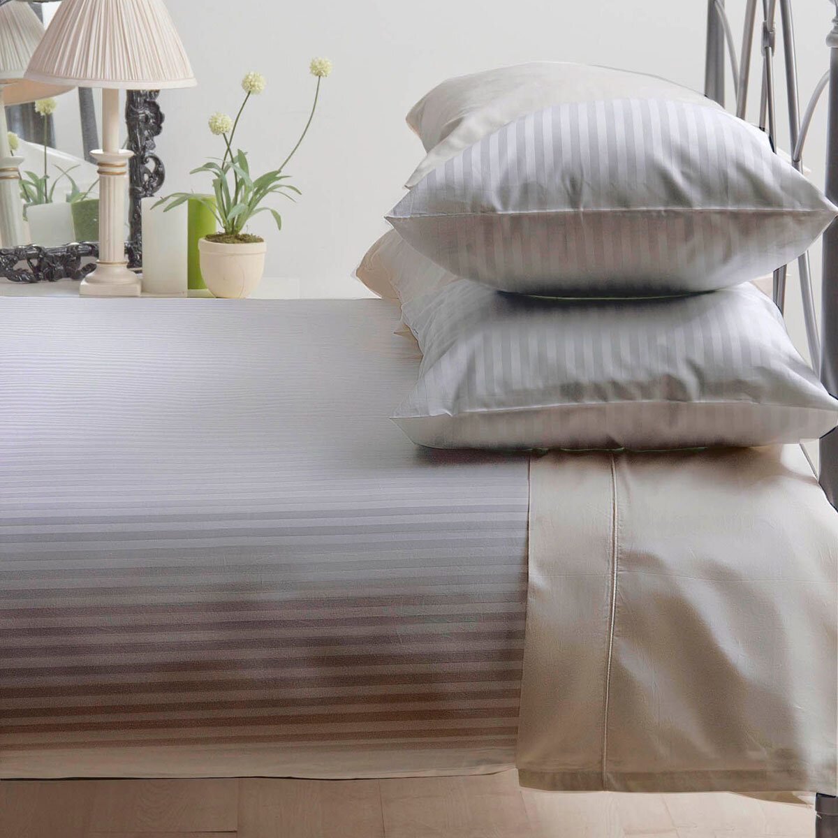 Belledorm 540 Thread Count Cotton 3 Piece Bed Set, in 4 colours