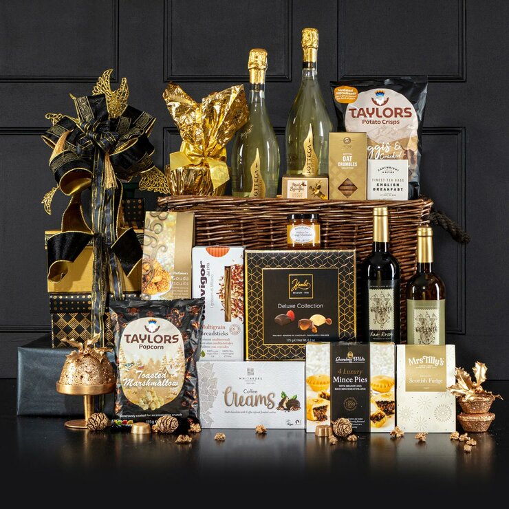 The Classic Christmas Gift Hamper Lifestyle Image