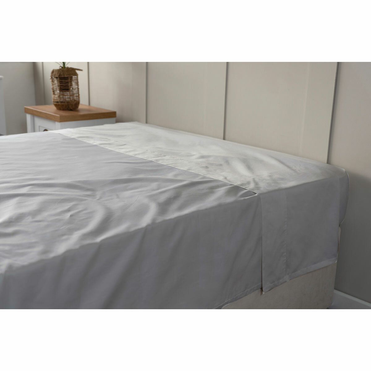 Belledorm Egyptian Cotton 600 Thread Count Platinum Flat Sheet, in 3 Sizes