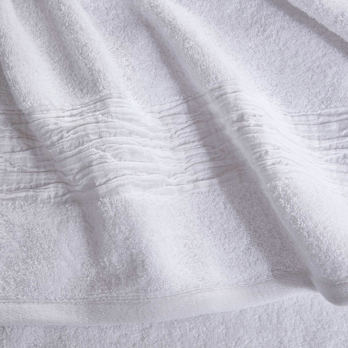 Lazy Linen 4 Piece Hand & Bath Towel Bundle in White