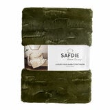 Safdie Luxury Faux Rabbit Fur Green Throw, 127 x 178 cm Safdie Luxury Faux Rabbit Fur Green Throw, 127 x 178 cm