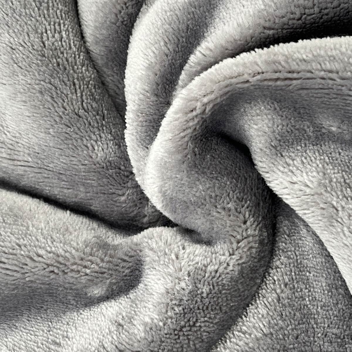 Faux Rabbit Fur Blanket in Grey, 234 x 249 cm