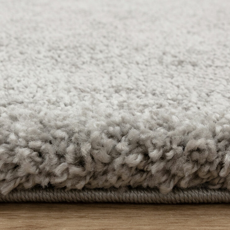 Atlas Shaggy Silver Rug, in 3 Sizes Atlas Shaggy Silver Rug, in 3 Sizes