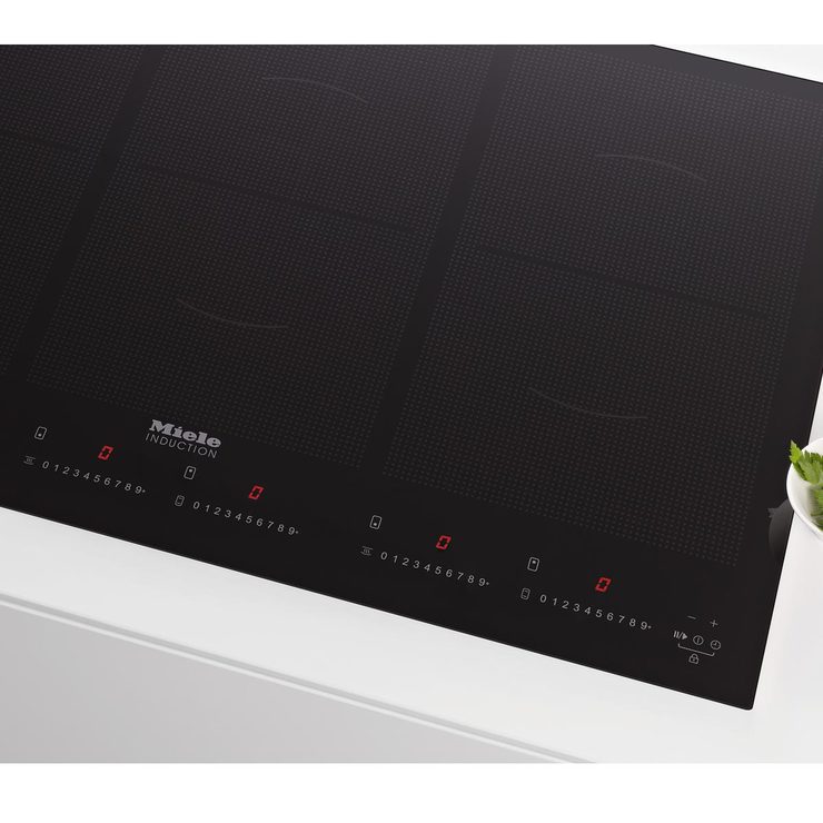 Miele KM63671, 6 Zone Induction Hob in Black Costco UK
