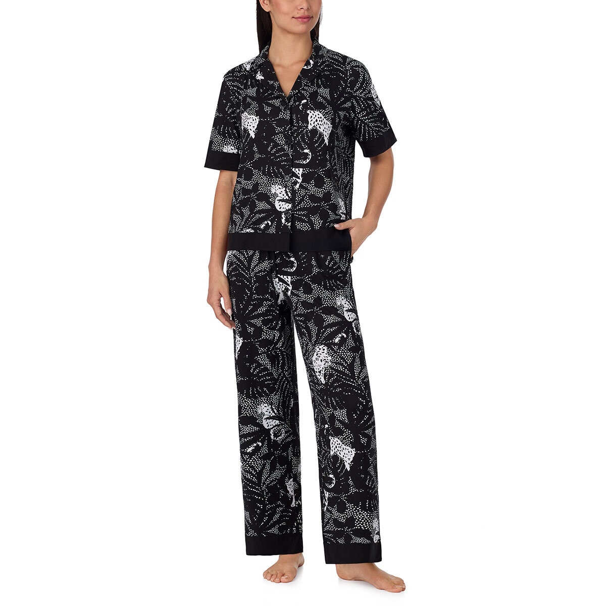 Room Service Ladies Notch Collar Pyjama Set in Black, Medium