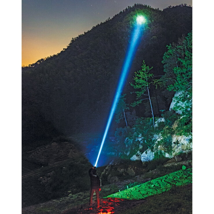 Infinity X1 Flashlight 10,000 Lumen Rechargeable Flashlight Infinity X1 Flashlight 10,000 Lumen Rechargeable Flashlight