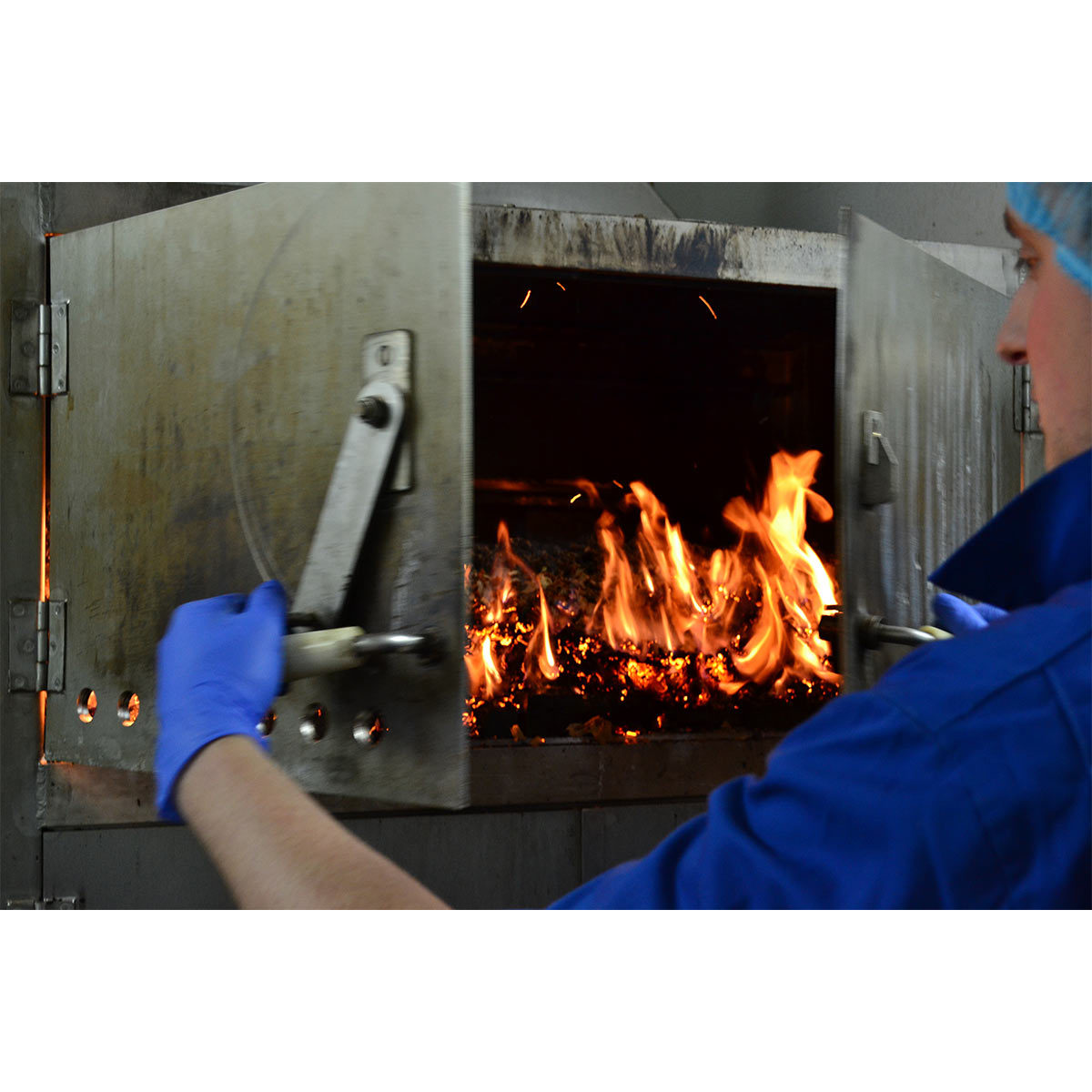 Loch Fyne Bradan Rost Fully Trimmed Kiln Roasted Salmon, 1kg (Serves 8-10 People)