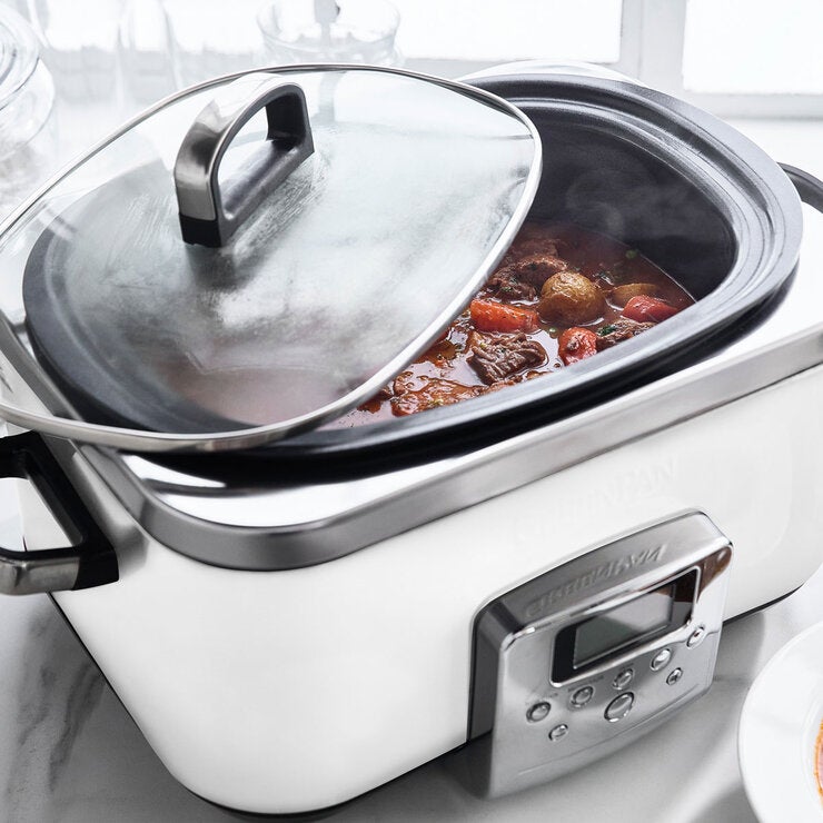 Lifestyle image of GreenPan Slow Cooker Lifestyle image of GreenPan Slow Cooker