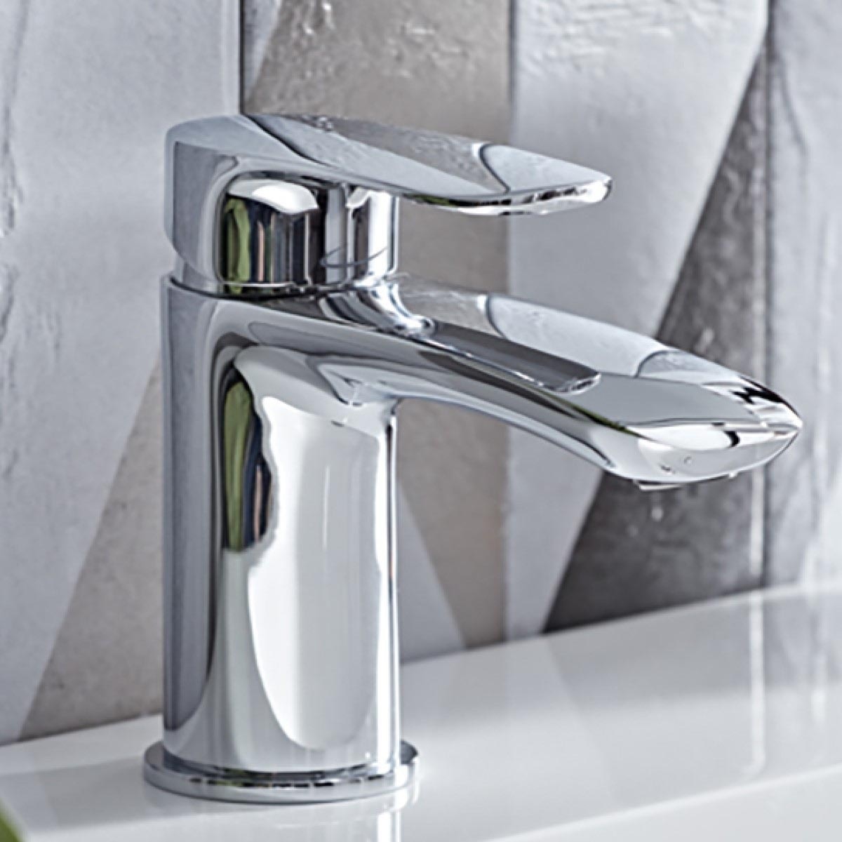 Tavistock Avid Basin Mixer Tap with Click Waste