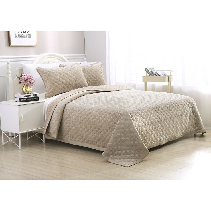 Berkshire Life Luxury Velvet 3 Piece King Size Quilt Set, Tan Costco UK