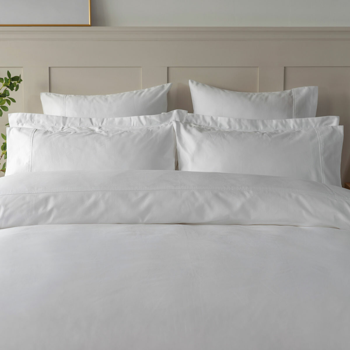 Belledorm 600 Thread Count Cotton White Duvet Cover Set in 3 Sizes