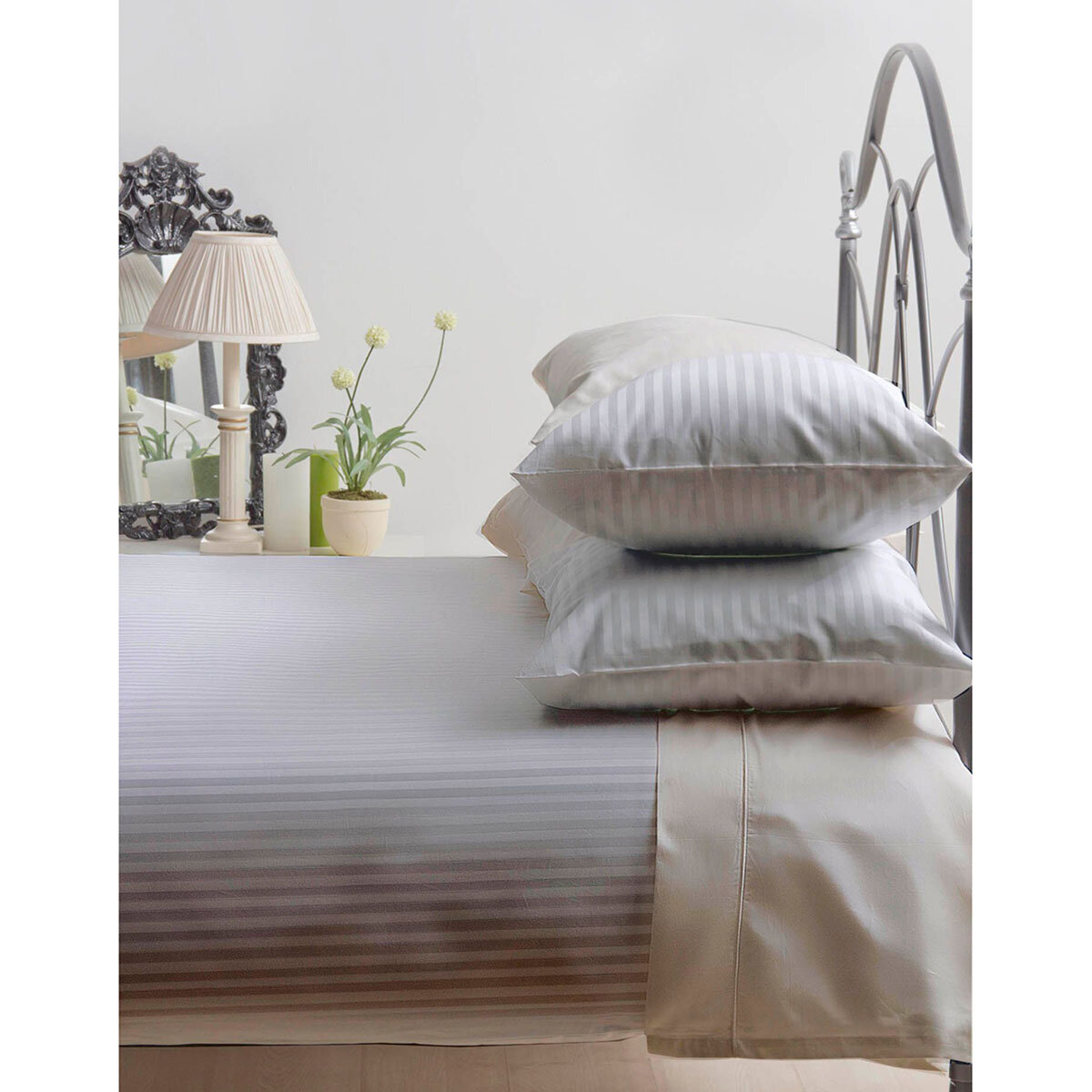 Belledorm 540TC Duvet Set Double in Grey, 3 piece set