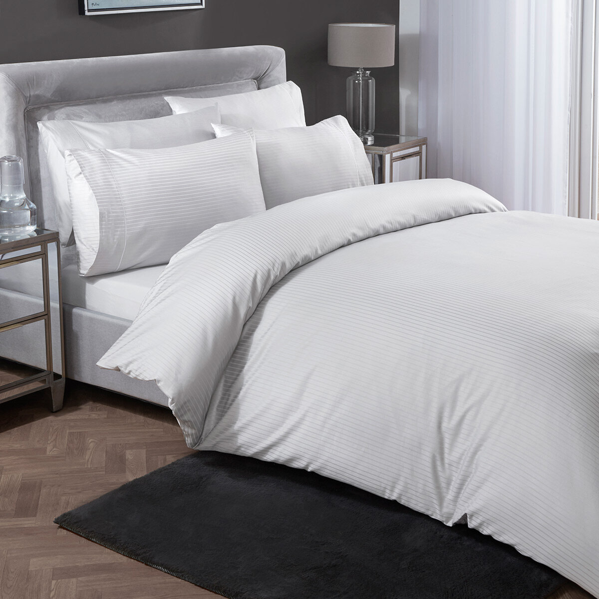 Boutique Living 800 thread count Egyptian cotton  six piece bedding set in white with sateen stripe