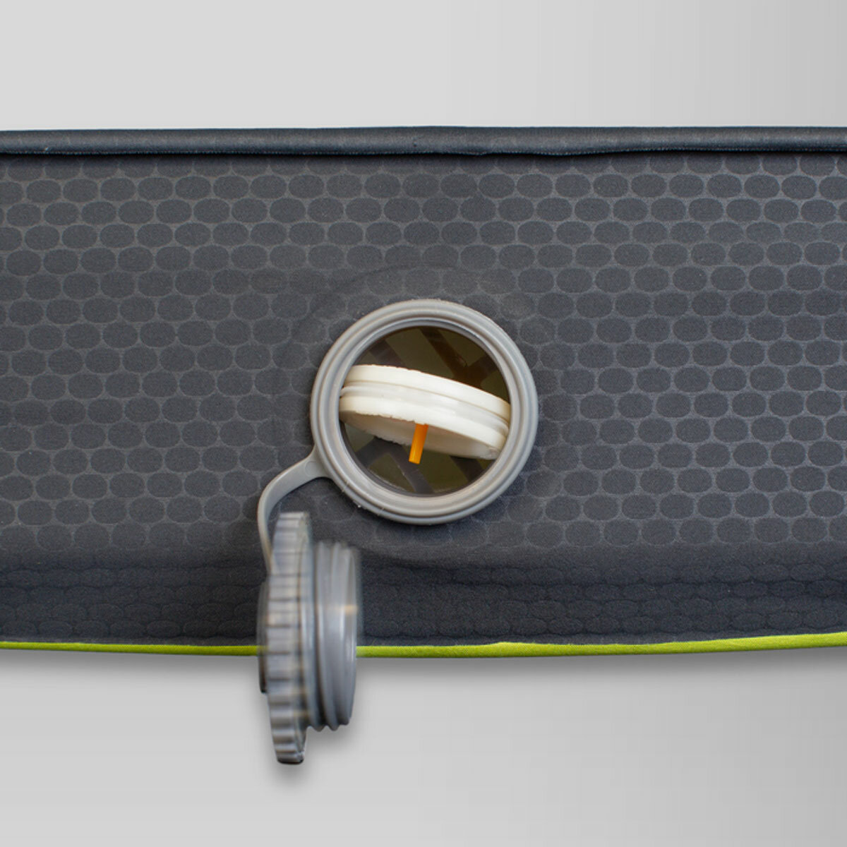 Studio image of 360 degrees double-way valve