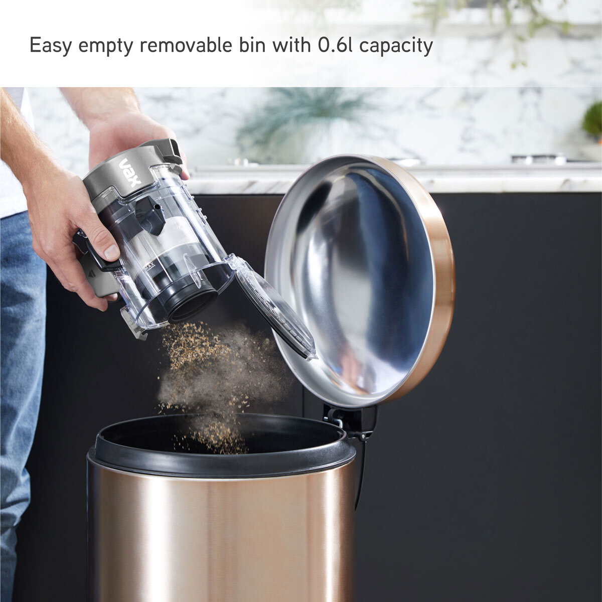 VAX Blade 4 Classic Cordless Vacuum Lifestyle Image