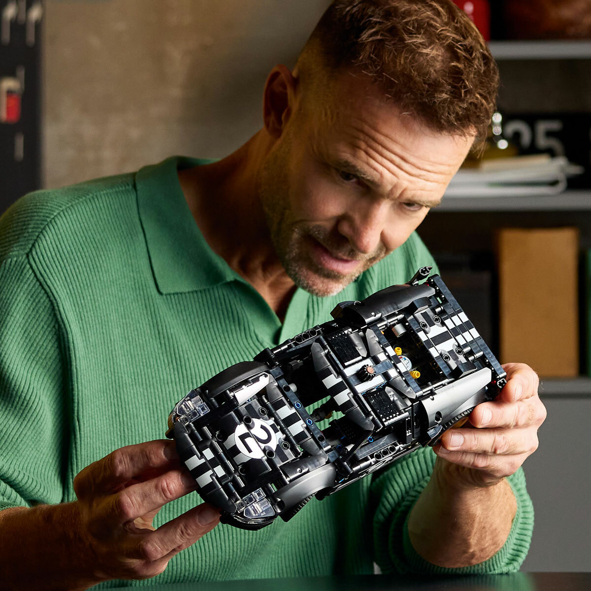 LEGO Technic 1966 Ford GT40 MKII Race Car - Model 42223 (18+ Years) LEGO Technic 1966 Ford GT40 MKII Race Car - Model 42223 (18+ Years)