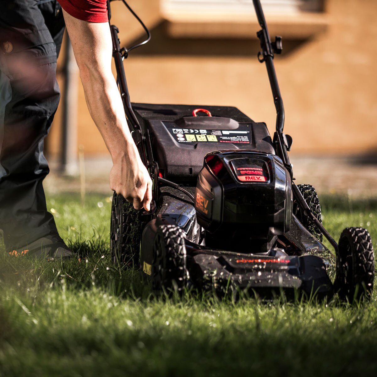 Powerworks 82V Cordless 46cm Self Propelled Lawn Mower + 82V Battery