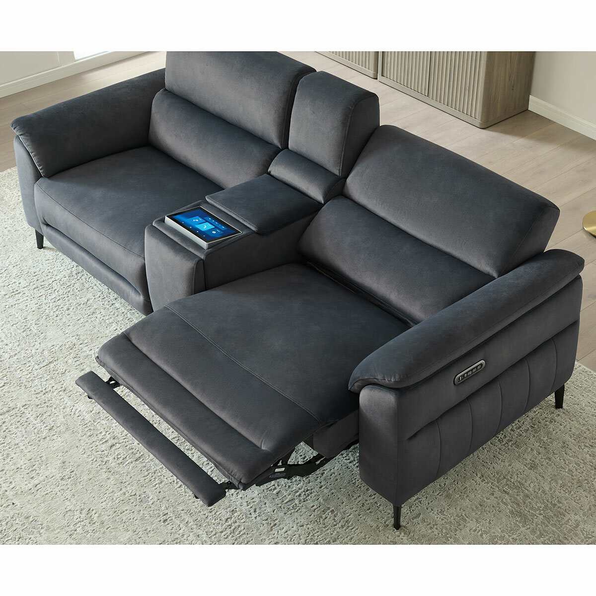 Apex2.5Seater_Lifestyle Apex2.5Seater_Lifestyle