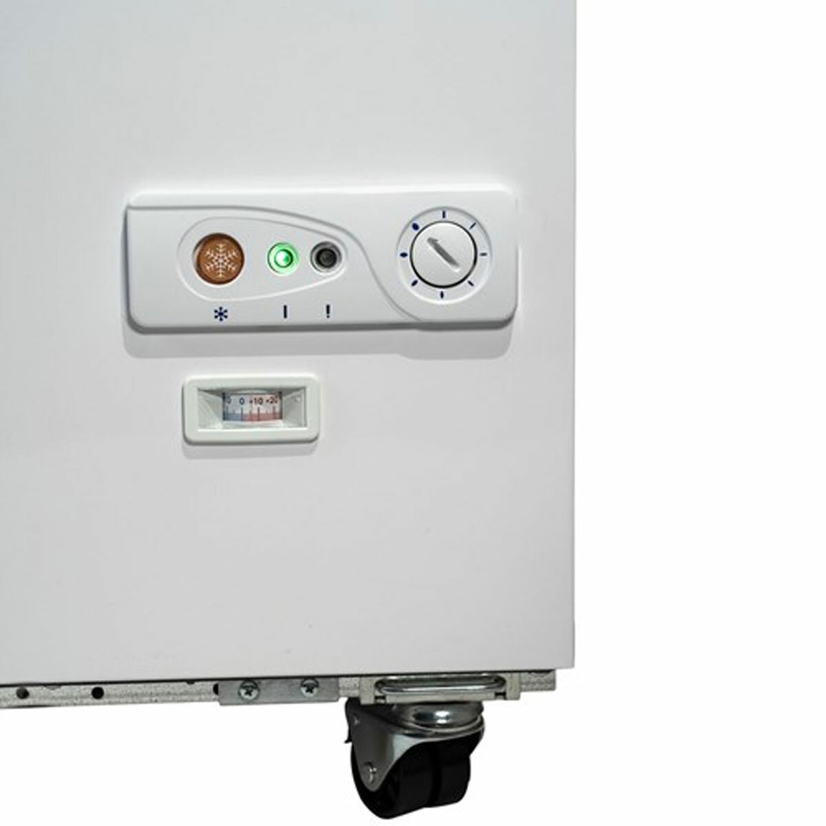 Contender FZC019 Commercial 655L Twin Lid Chest Freezer, D Rated in White