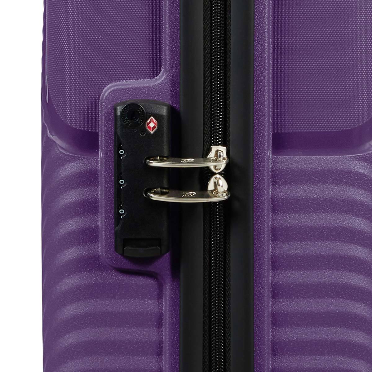 american tourister at zakk