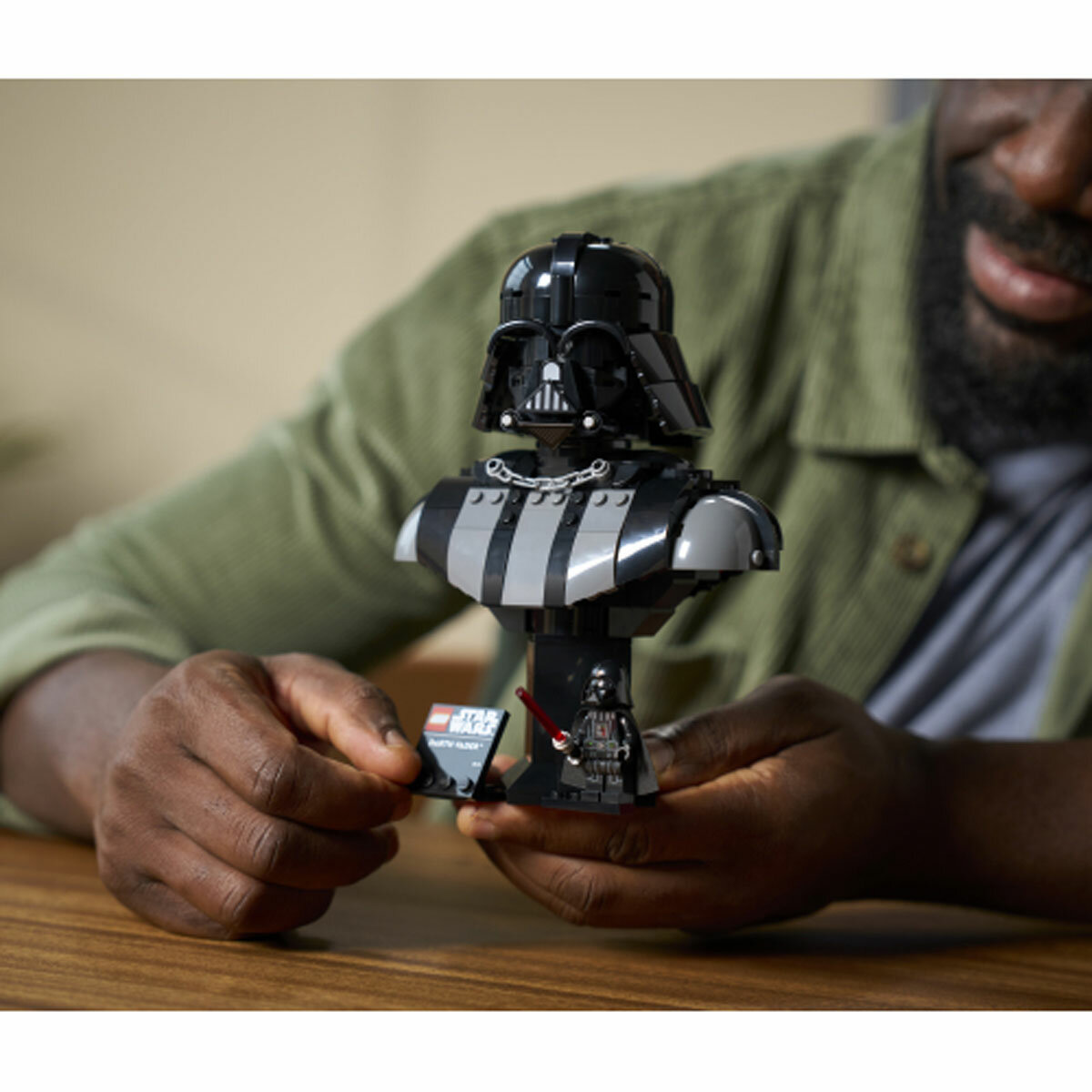 LEGO Star Wars™ Darth Vader™ Bust - Model 75439 (18+ Years)