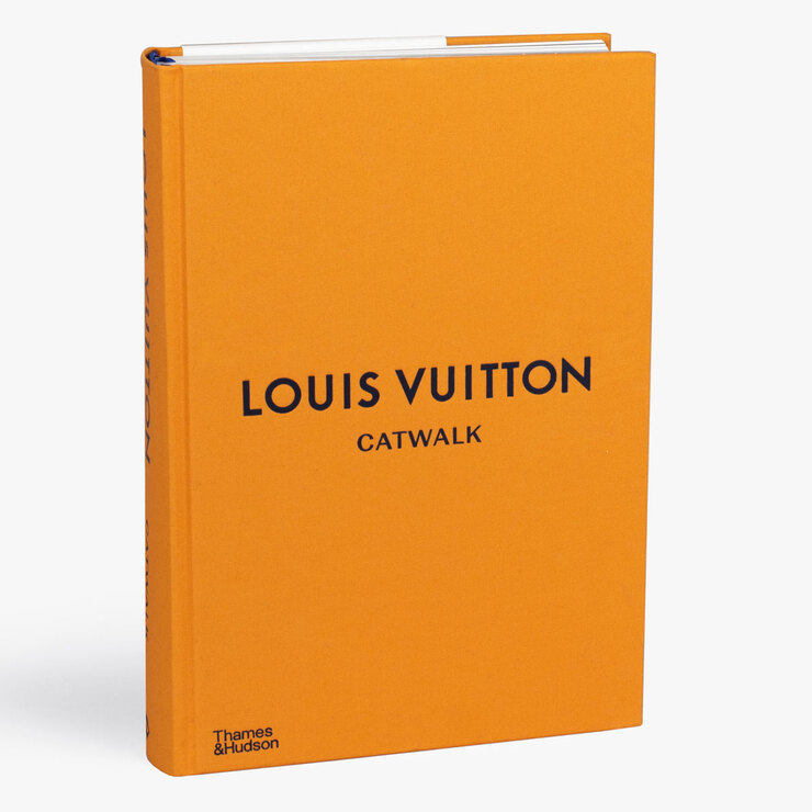 lykke Temerity Børnecenter Catwalk: The Complete Fashion Collections - Louis Vuitton | Costco UK