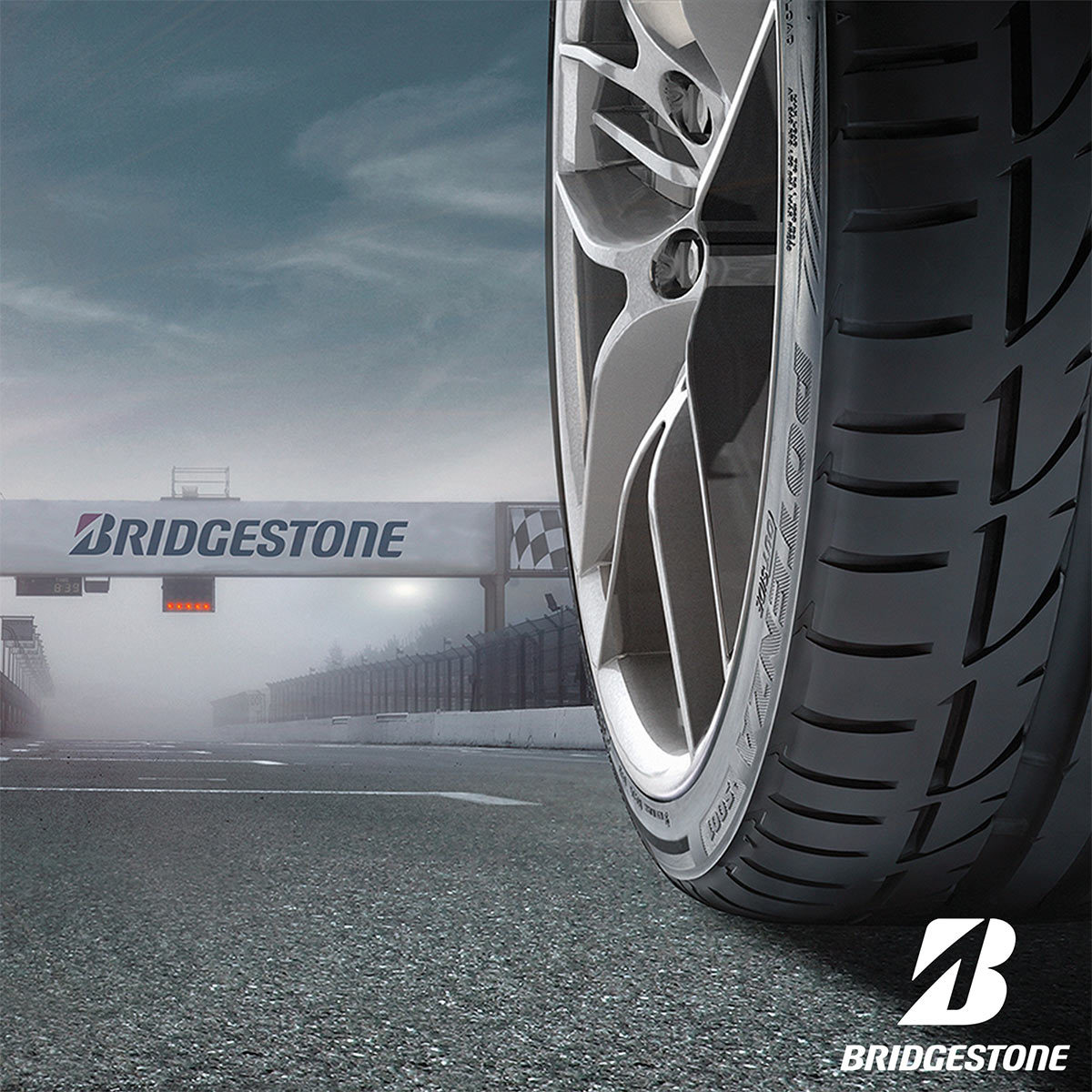 Bridgestone 225/40 R18 (88)Y POTENZA S001 RFT BMW *