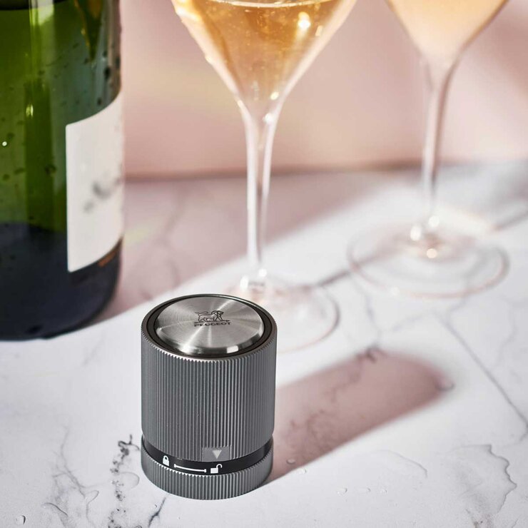 Peugeot Paris Frizz Wine Cooler Sleeve & Stopper Gift Set Peugeot Paris Frizz Wine Cooler Sleeve & Stopper Gift Set