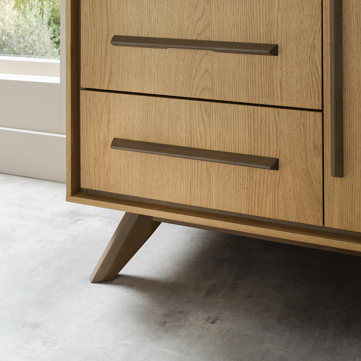 Bentley Designs Kristen Light Oak Large Sideboard