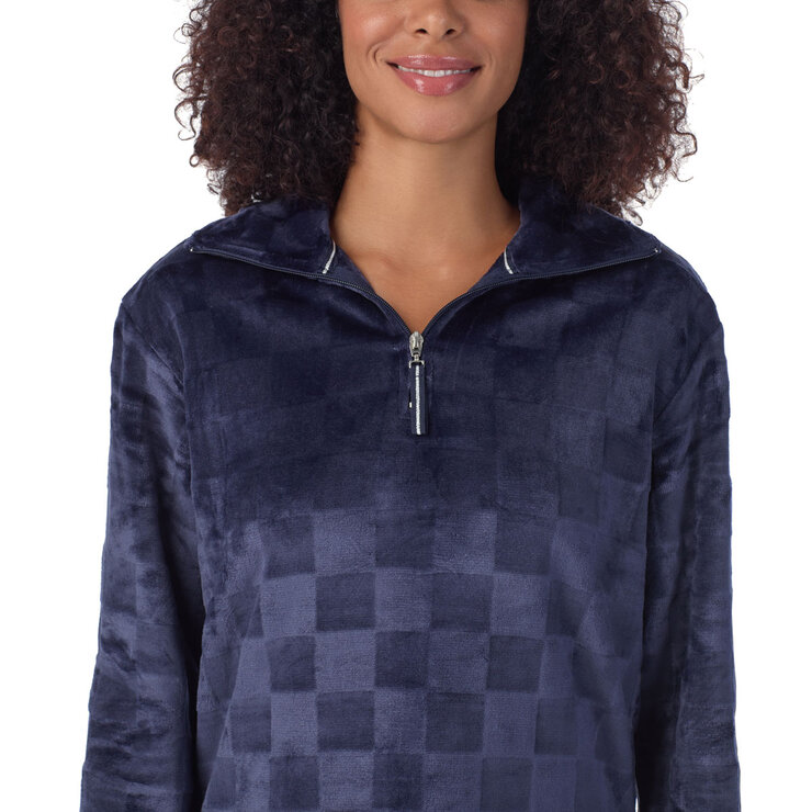Jane & Bleecker Plush Lounge Set in Navy Jane & Bleecker Plush Lounge Set in Navy