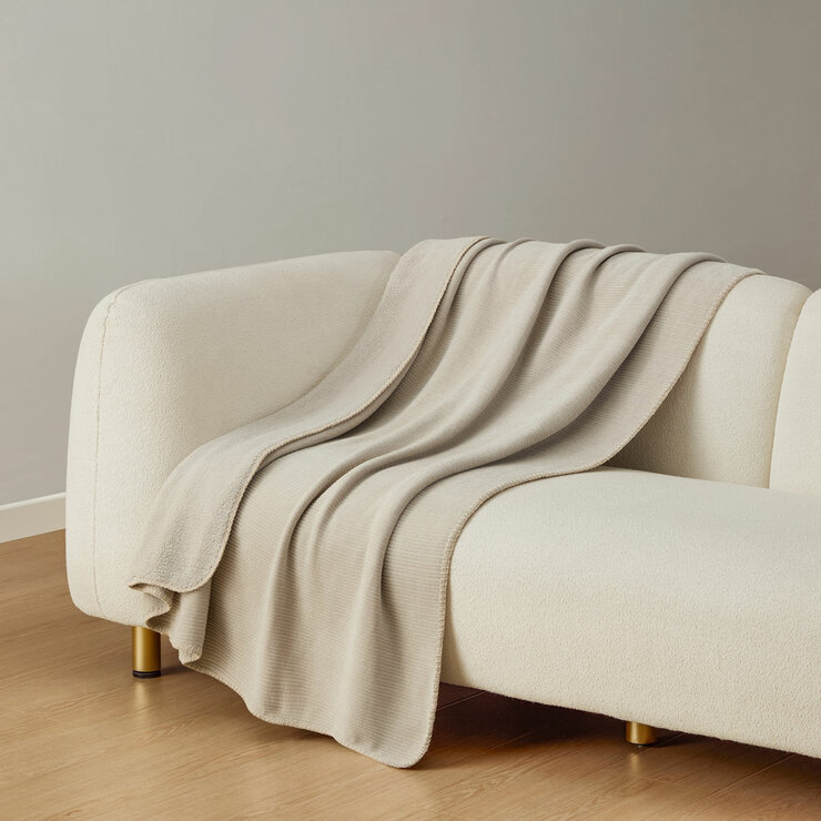 Casual Living Soft Chenille Throw In 3 Colours, 127 x 178 cm