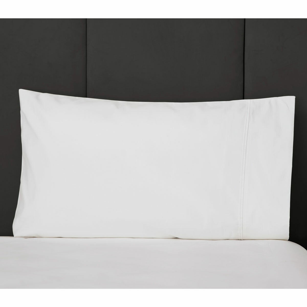 1200 thread count bed linen bundle in white