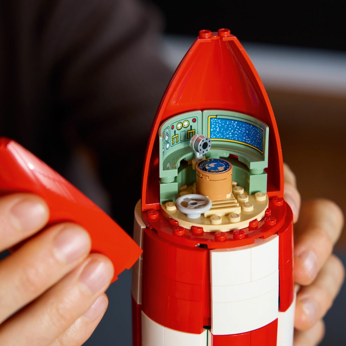 LEGO Ideas Tintin® Moon Rocket - Model 21367 (18+ Years) LEGO Ideas Tintin® Moon Rocket - Model 21367 (18+ Years)