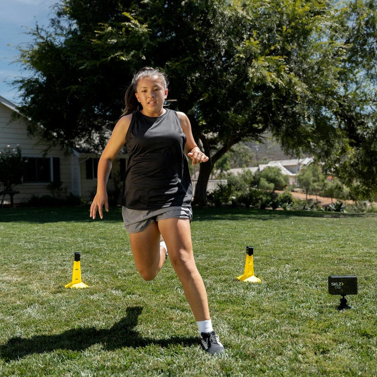 Lifestyle image of a woman running between the sensors Lifestyle image of a woman running between the sensors