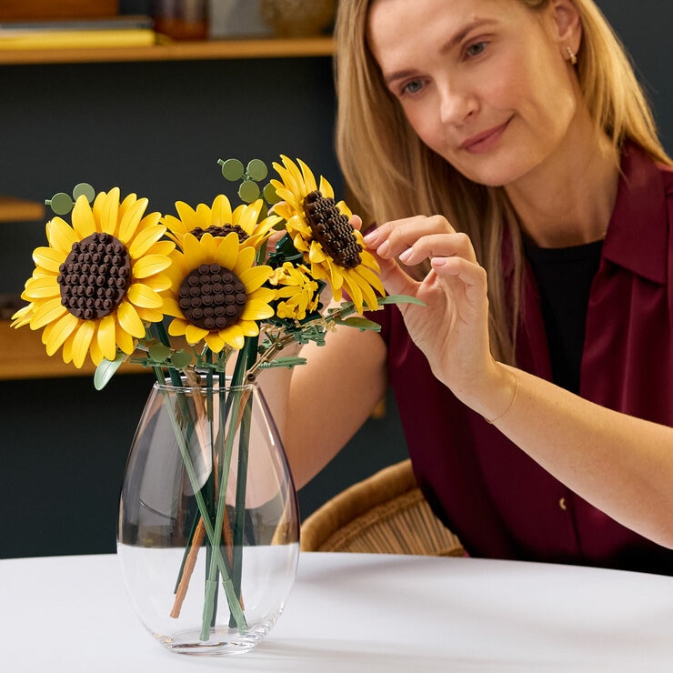 LEGO Botanicals Sunflower Bouquet - Model 11502 (18+ Years)