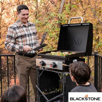 Blackstone 22" Tabletop Gas Griddle with Hood Blackstone 22" Tabletop Gas Griddle with Hood